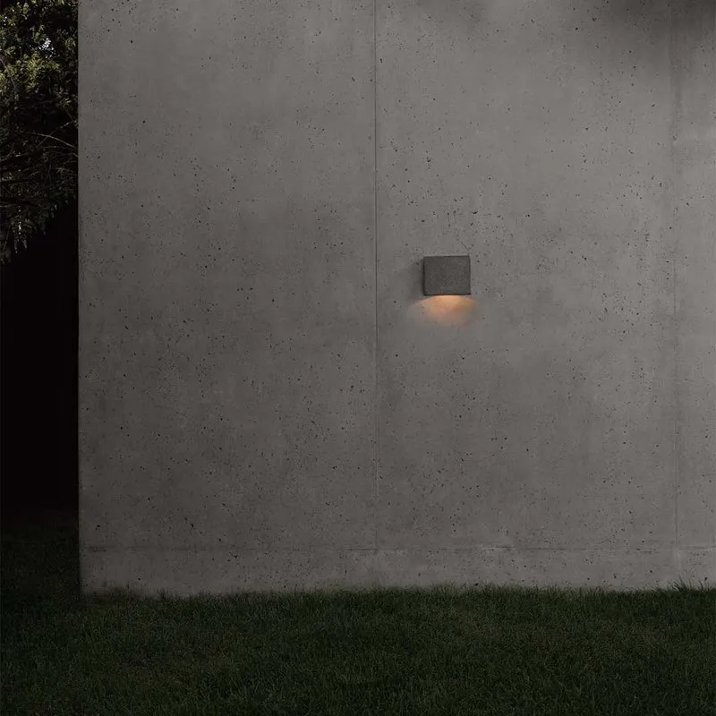 Grot - Applique murale LED d’extérieur en béton, style contemporain