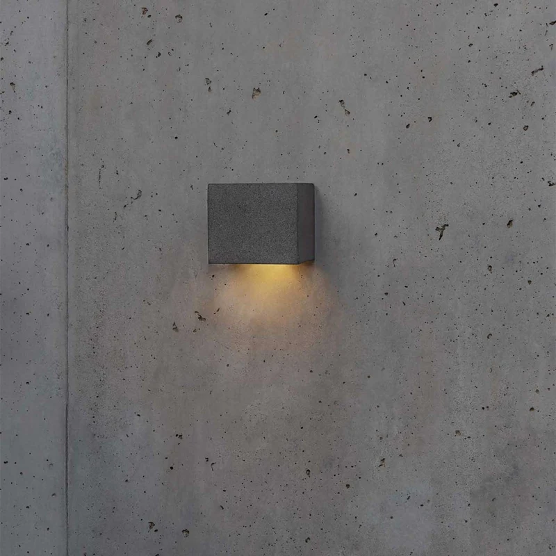 Grot - Applique murale LED d’extérieur en béton, style contemporain