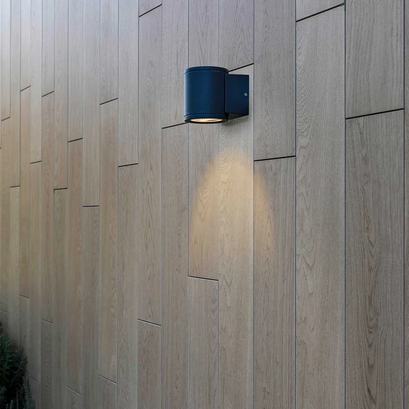 Tond - Applique murale LED d’extérieur en acier, style contemporain