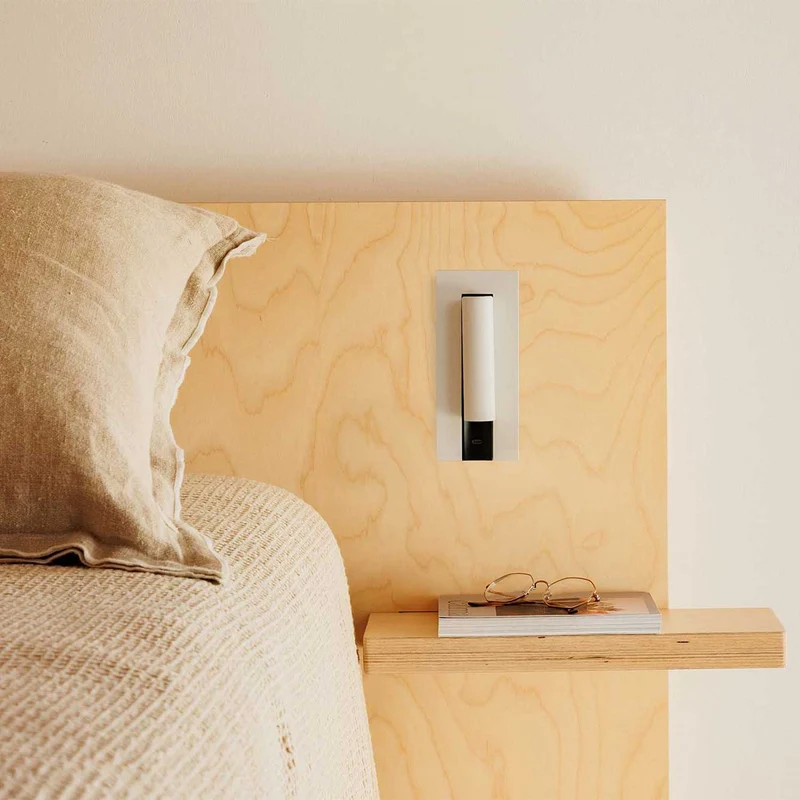 Gabo - Applique murale LED avec liseuse en acier et verre, style contemporain