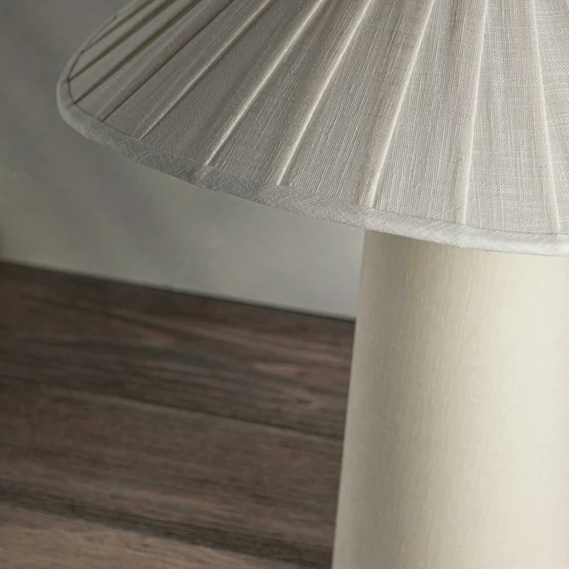 Chanterelle - Lampe à poser en lin blanc cassé, style campagne