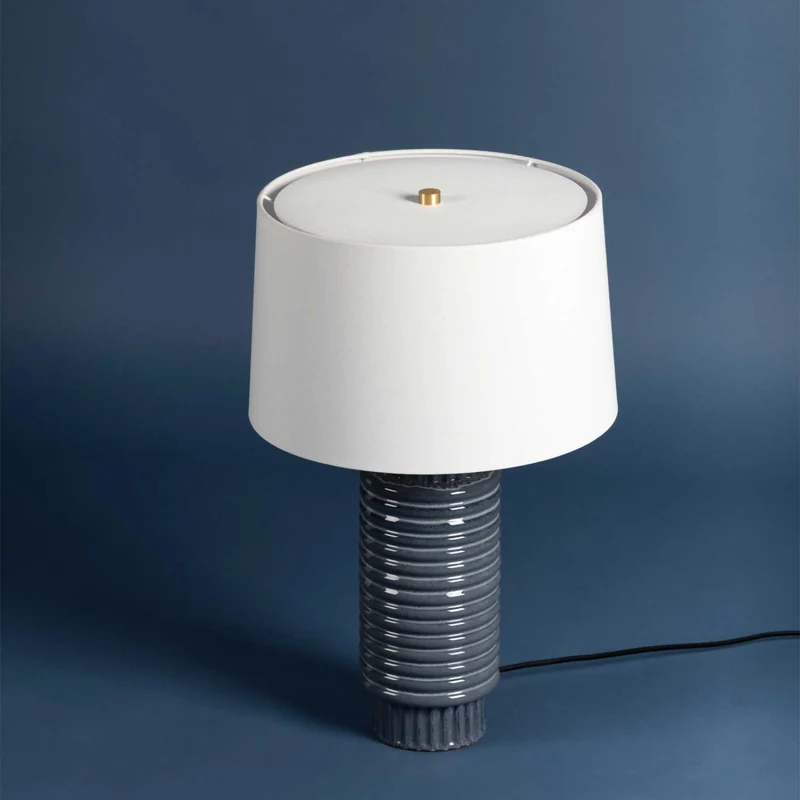 Broderick - Lampe à poser en céramique et lin, style contemporain