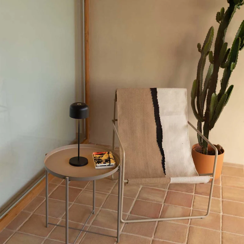 Mavis - Lampe à poser sans fil en acier, style contemporain