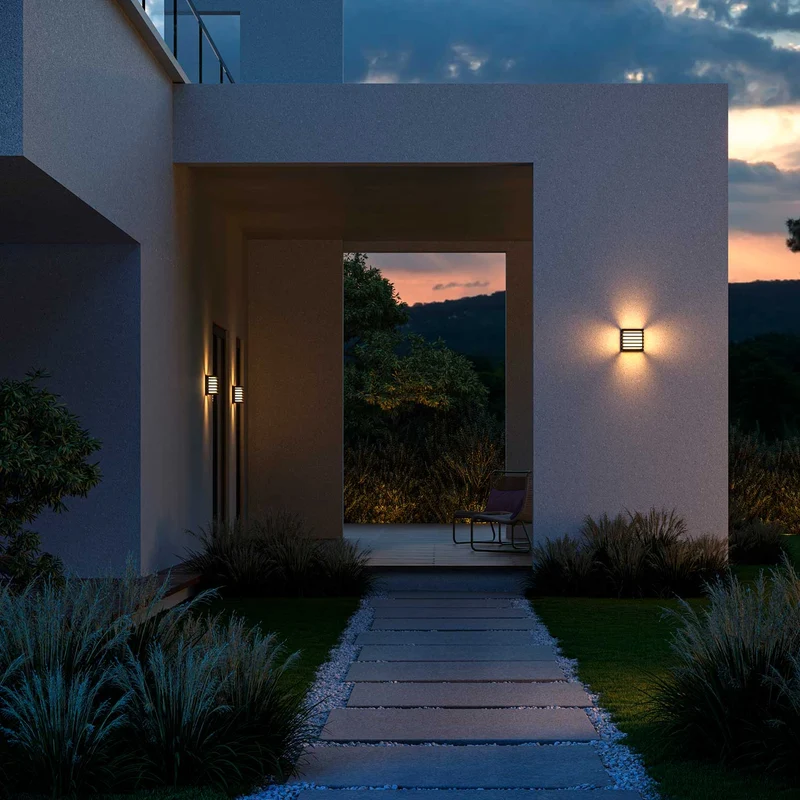 Downing Street - Applique murale LED cubique d’extérieur en acier, style contemporain
