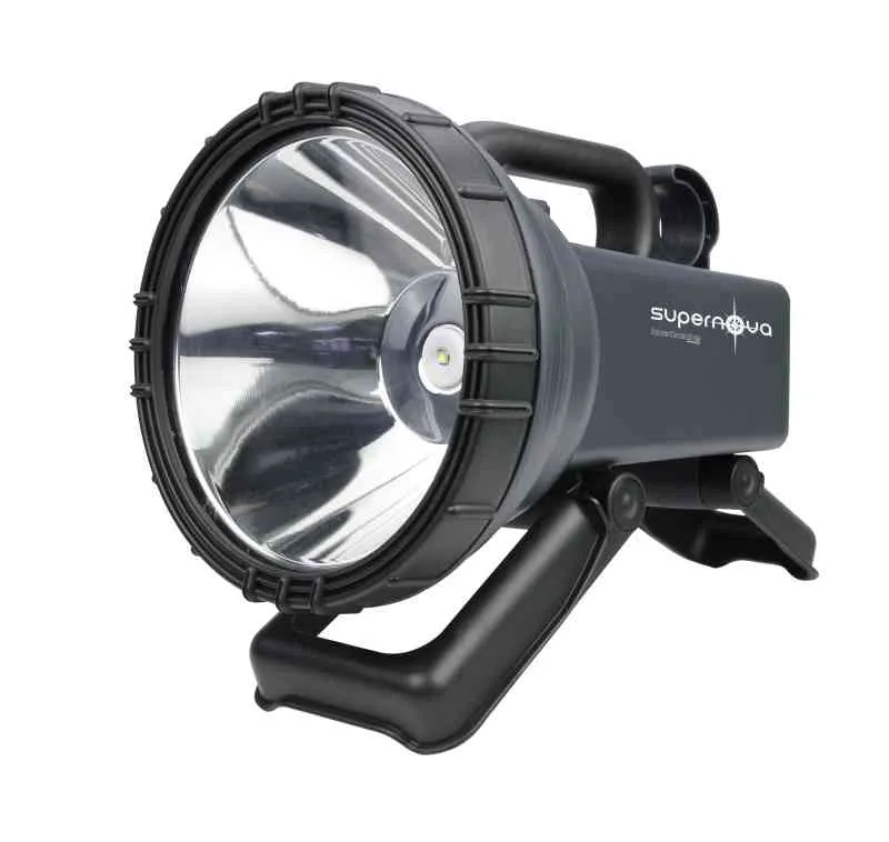 Torcia Ricaricabile CFG Supernova 30W 2400lm Portata 1500m – EL100
