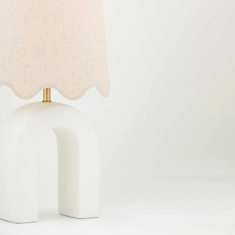 Roshani - Lampe à poser en céramique blanche et lin, style contemporain
