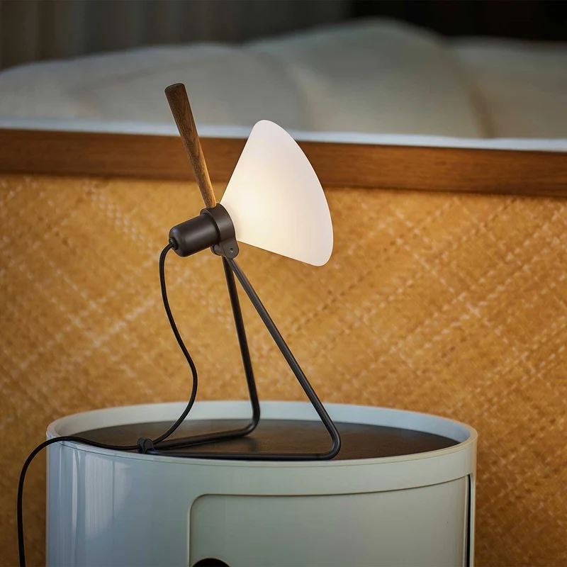 Model 356 Spot - Lampe à poser en acier, ABS et chêne, style industriel
