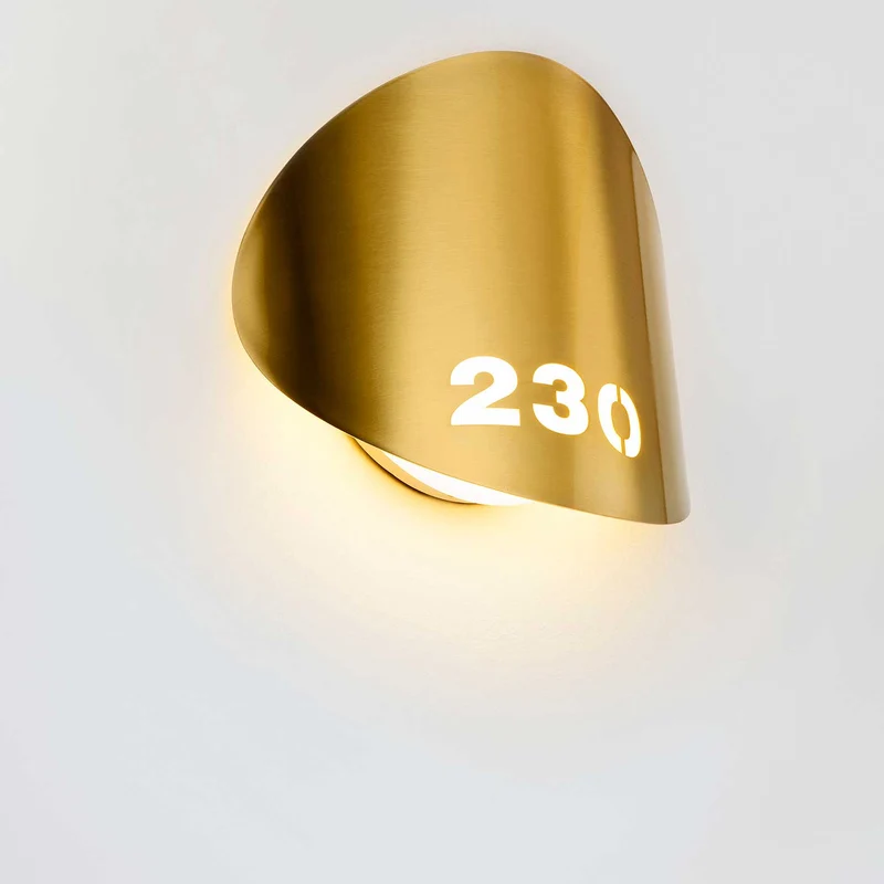 Lune - Applique murale LED en acier, style minimaliste, Ø 22 cm