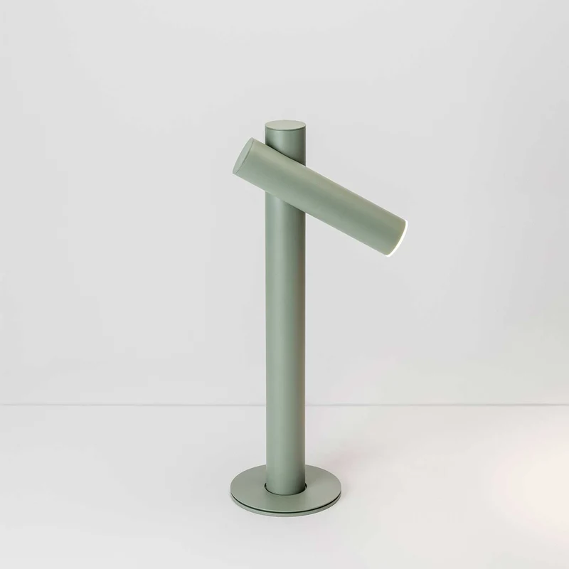 Tik - Potelet LED en acier et polyéthylène, style contemporain, faisceau direct