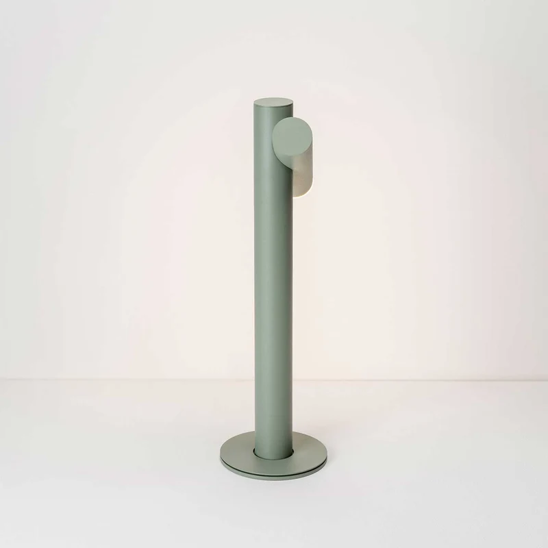 Tik - Potelet LED en acier et polyéthylène, style contemporain, faisceau direct