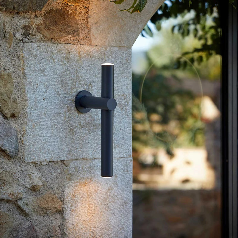 Tik - Applique murale LED IP65 en acier, style contemporain, H 32,8 cm