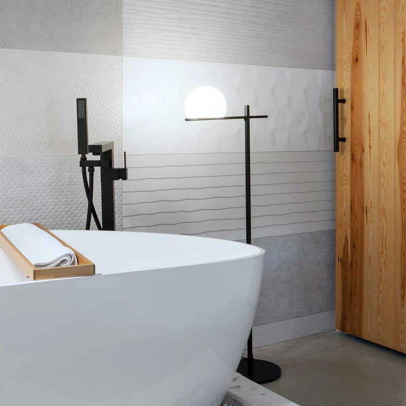 Circ - Lampadaire extérieur LED IP55 en acier et polyéthylène, style contemporain