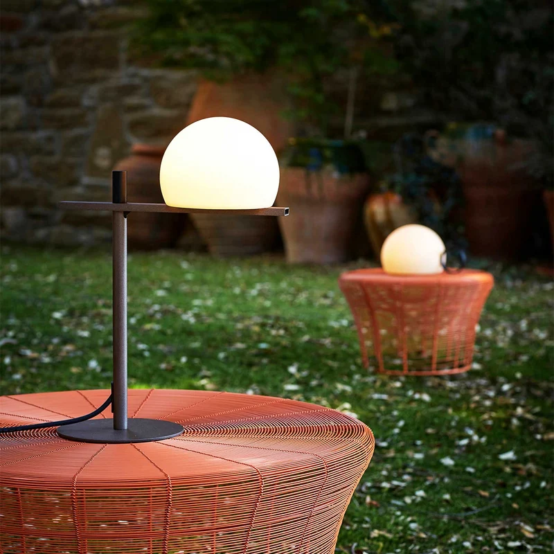Circ - Lampe à poser extérieure LED IP55 en acier et verre, style contemporain, H 43,8 cm