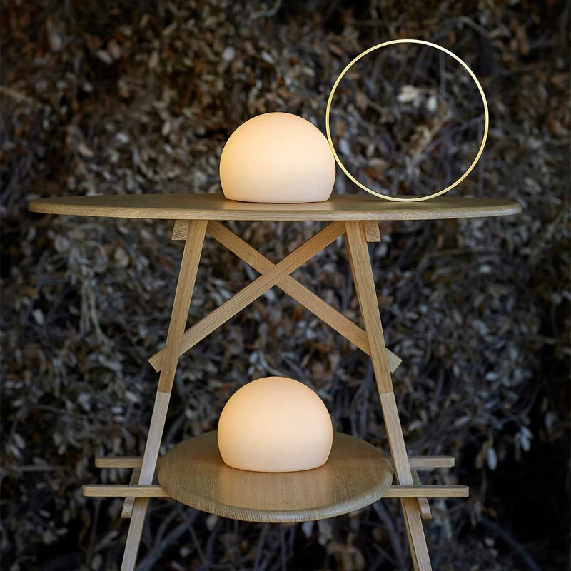 Circ - Lampe à poser sans fil LED IP67 en acier et polyéthylène, style contemporain
