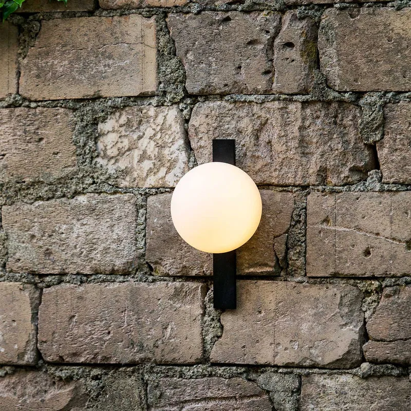 Circ - Applique murale LED IP55 en acier et polyéthylène, style contemporain, H 30 cm