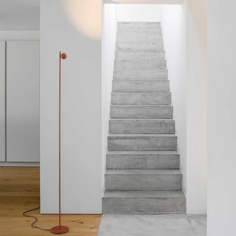 Compass - Lampadaire LED en acier, style minimaliste, H 121 ou 180 cm