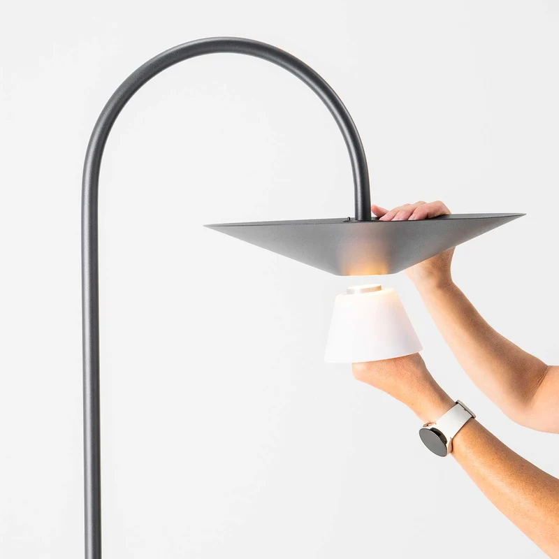 Belt - Lampadaire LED en acier et verre, style minimaliste, H 163,9 cm