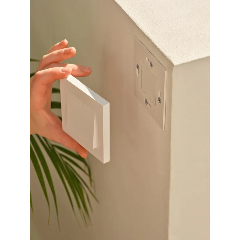 OSRAM Wifi SMART+ interruttore da parete magnetico intelligente a 2 tasti
