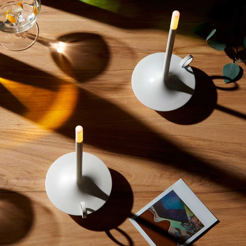 Wick - Lampe à poser LED rechargeable en aluminium et acrylique, style vintage, H 16,5 ou 26 cm