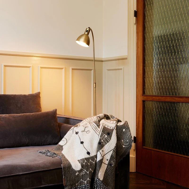 ANGORA - Lampadaire en métal et laiton, style contemporain