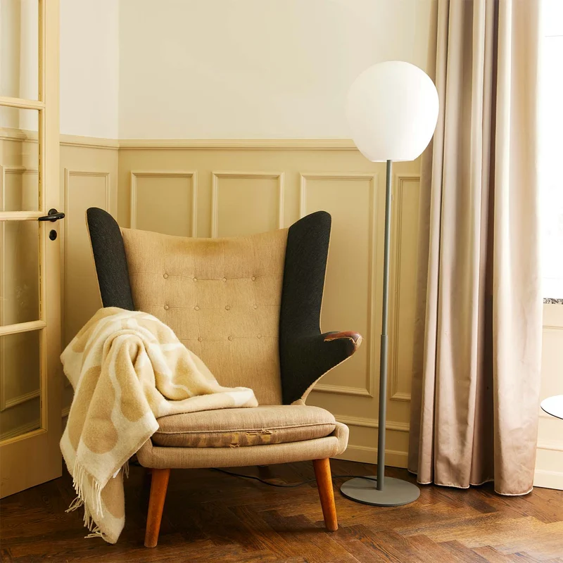 WRONG - Lampadaire en verre opale et métal, style vintage et scandinave