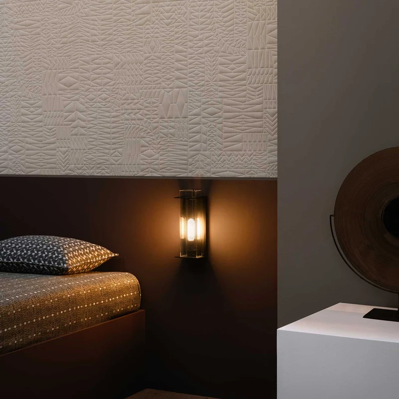 QUADRATUBE W1 - Applique murale en acier et plexiglas, style contemporain