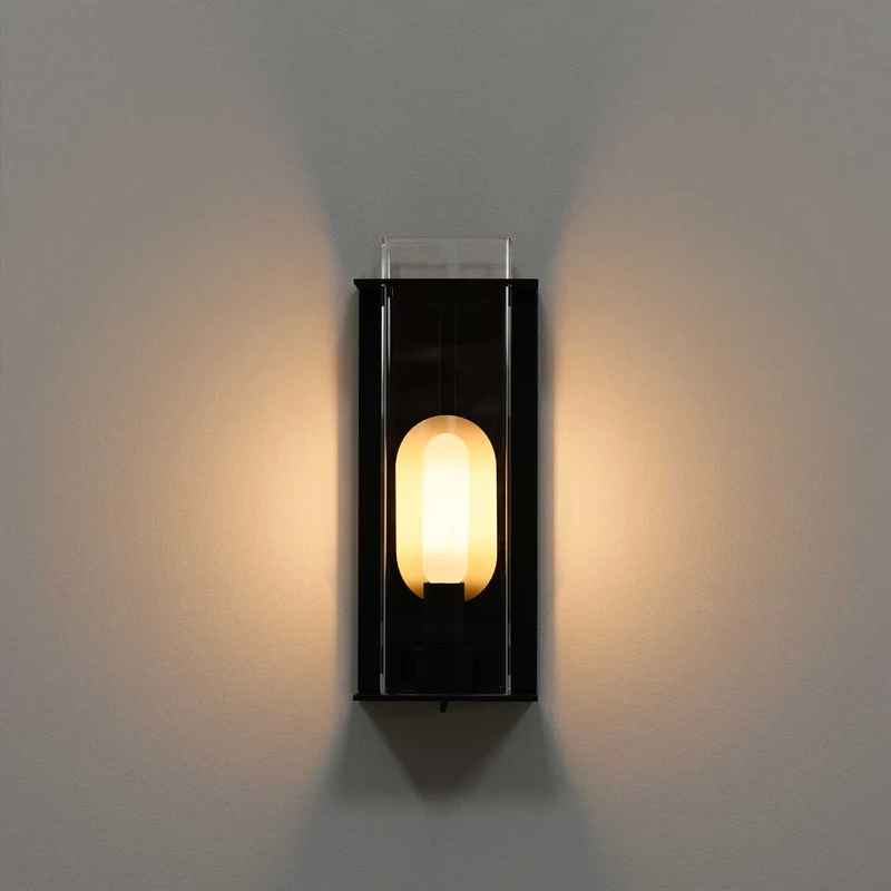 QUADRATUBE W2 - Applique murale en acier et plexiglas, style contemporain