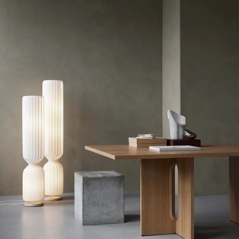 TR41 - Lampadaire en papier et bouleau, style scandinave