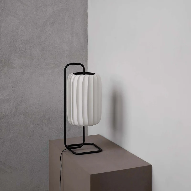 TR37 - Lampe à poser en papier et acier, style japandi
