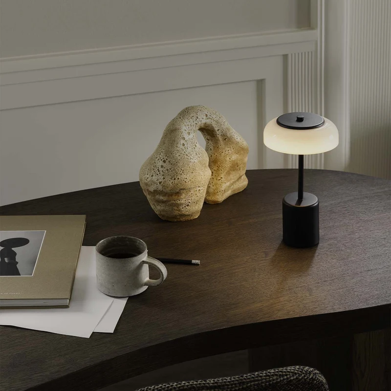 BLOSSI - Lampe à poser portable rechargeable en verre soufflé et acier, style Art déco