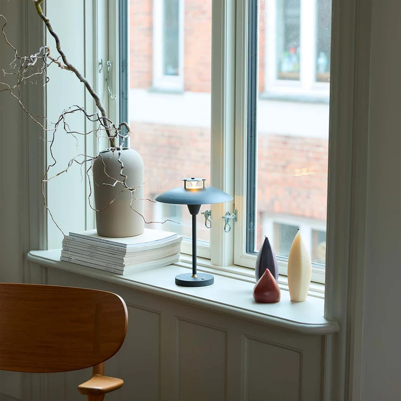 Stepp - Lampe nomade LED en métal, style vintage et industriel