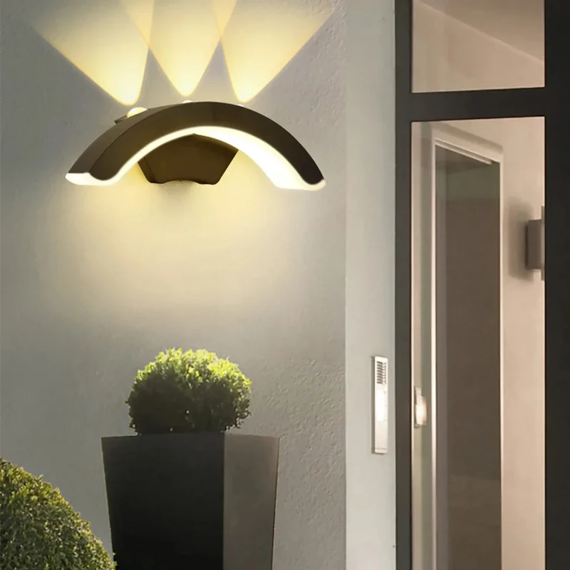 Luminaire Extérieur Mural / CHATIQUE