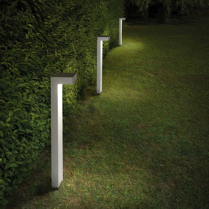 Sirio - Borne extérieure pour chemin en aluminium, style contemporain