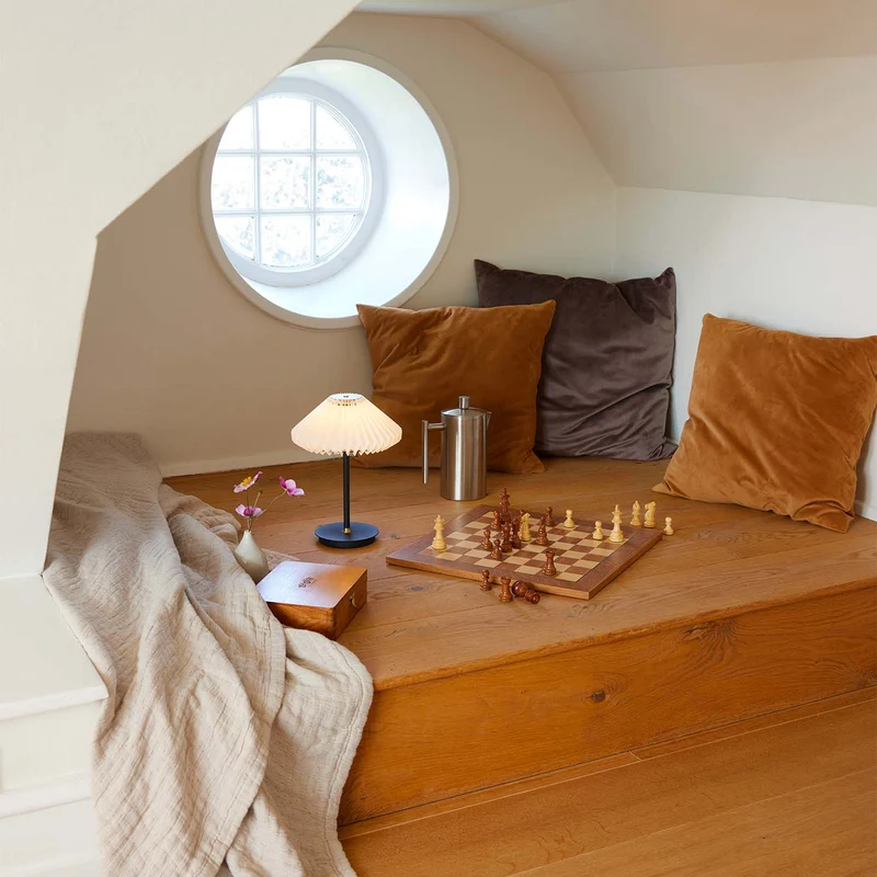 PARIS TO GO - Lampe nomade LED en ABS plissé et métal, style Art déco