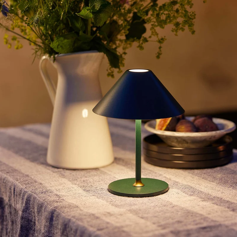 HYGGE - Lampe nomade LED en métal, style contemporain et industriel