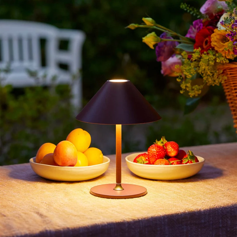 HYGGE - Lampe nomade LED en métal, style contemporain et industriel