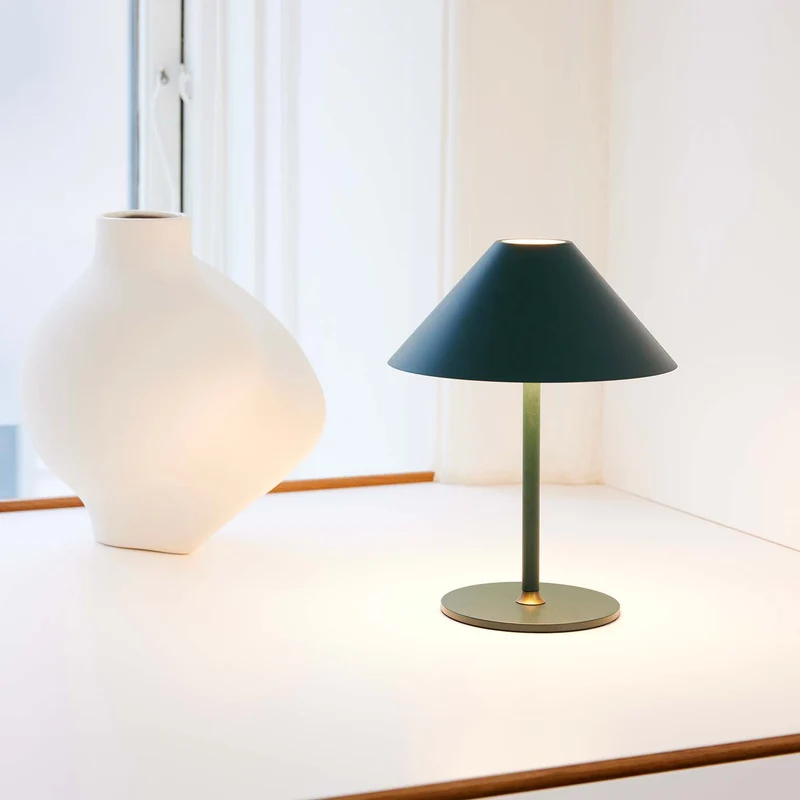 HYGGE - Lampe nomade LED en métal, style contemporain et industriel