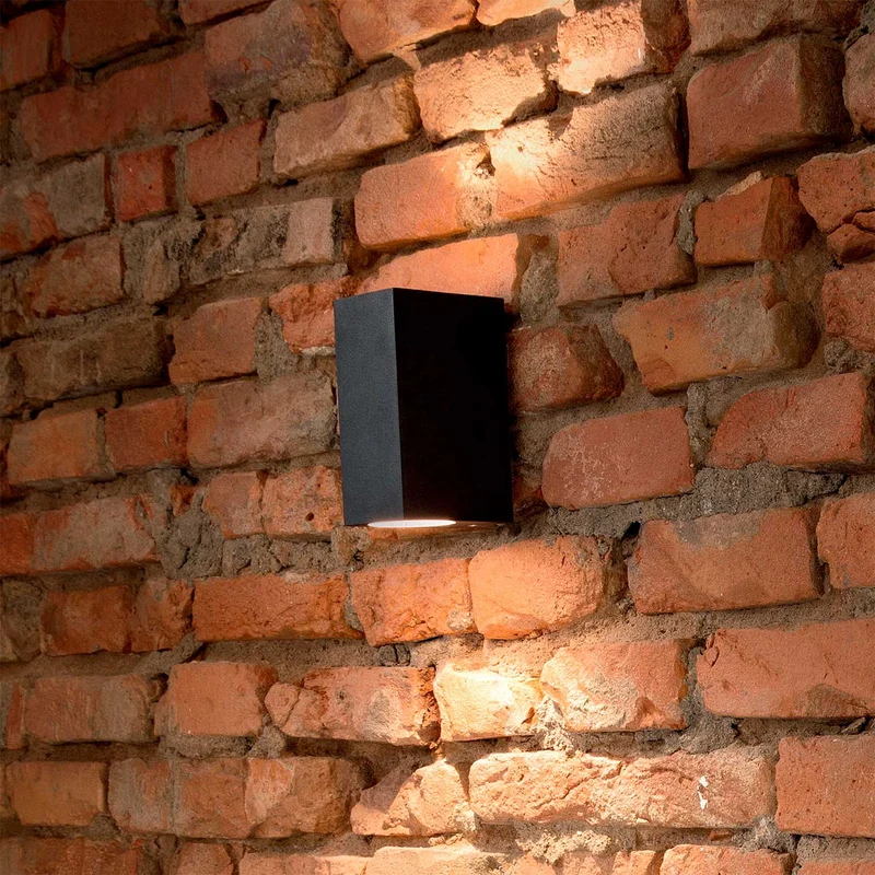 Up - Applique murale verticale d’extérieur en aluminium, style contemporain