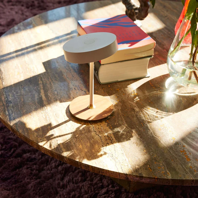 ON THE MOVE - Lampe nomade LED en métal et bois, style scandinave
