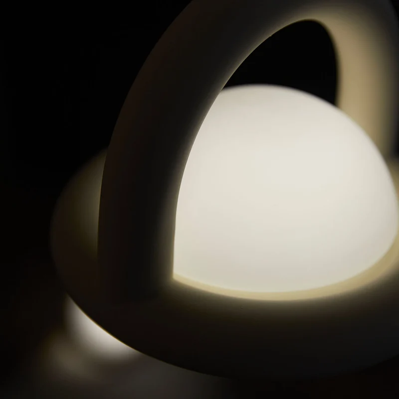 BALLOON - Lampe à poser LED contemporaine en aluminium et verre, Ø 17,7 cm