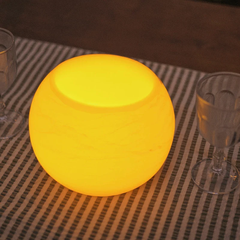 Lampada da tavolo a forma di sfera e candela – Dolo 20 Ball
