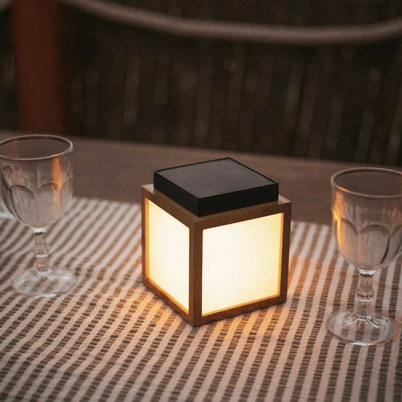 Lanterna portatile solare VEGA LANTERN