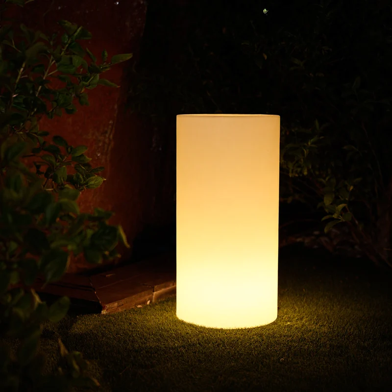 Lampada da terra cilindrica Tuby