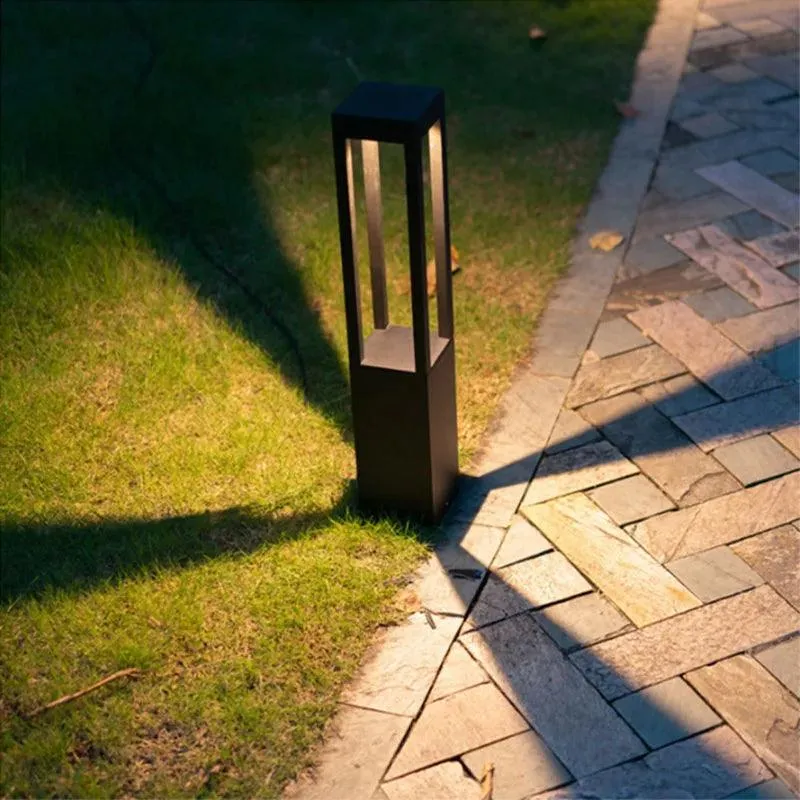 Luminaire Poteau Jardin / OTOA