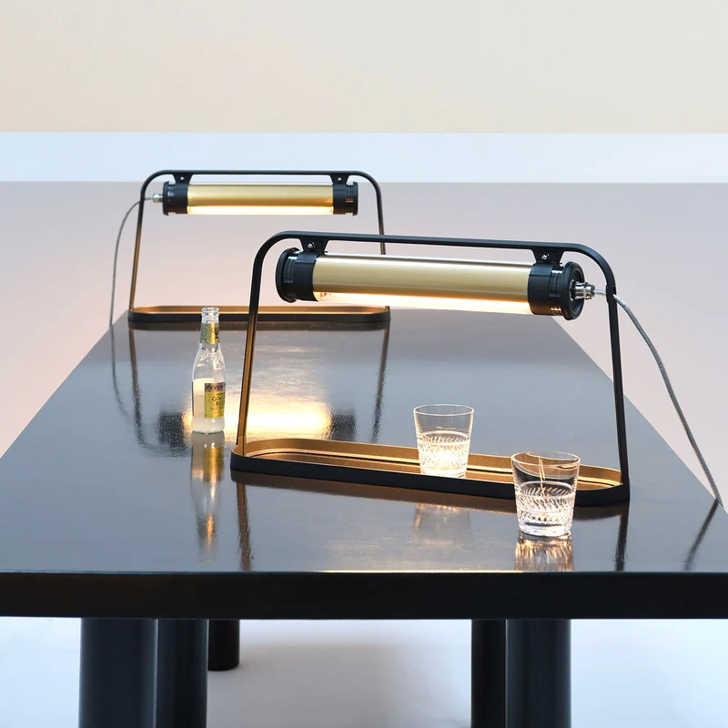 ASTRUP - Lampe à poser étanche IP44 en acier et verre, style industriel