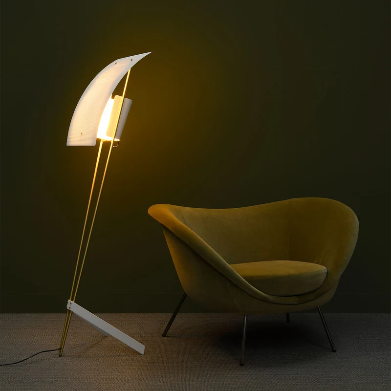 G30 - Lampadaire en acier et laiton, style vintage