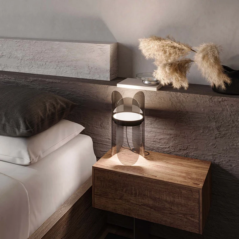 Insight - Lampe à poser à diffuseur arrondi en verre fumé, style contemporain