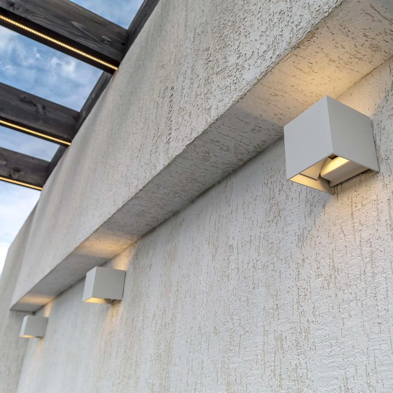 Fulton - Applique murale LED cubique d’extérieur en aluminium, style contemporain