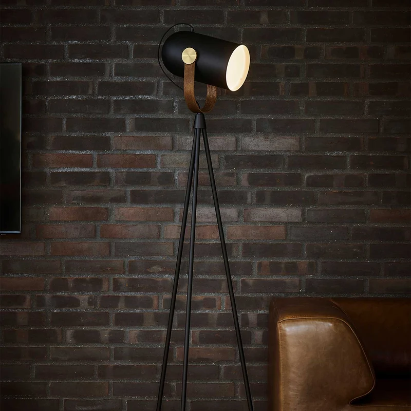 Model 362 Carronade - Lampadaire en acier et bois, style industriel