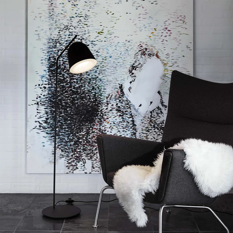 Model 355 Caché - Lampadaire en acier et papier plissé, style scandinave